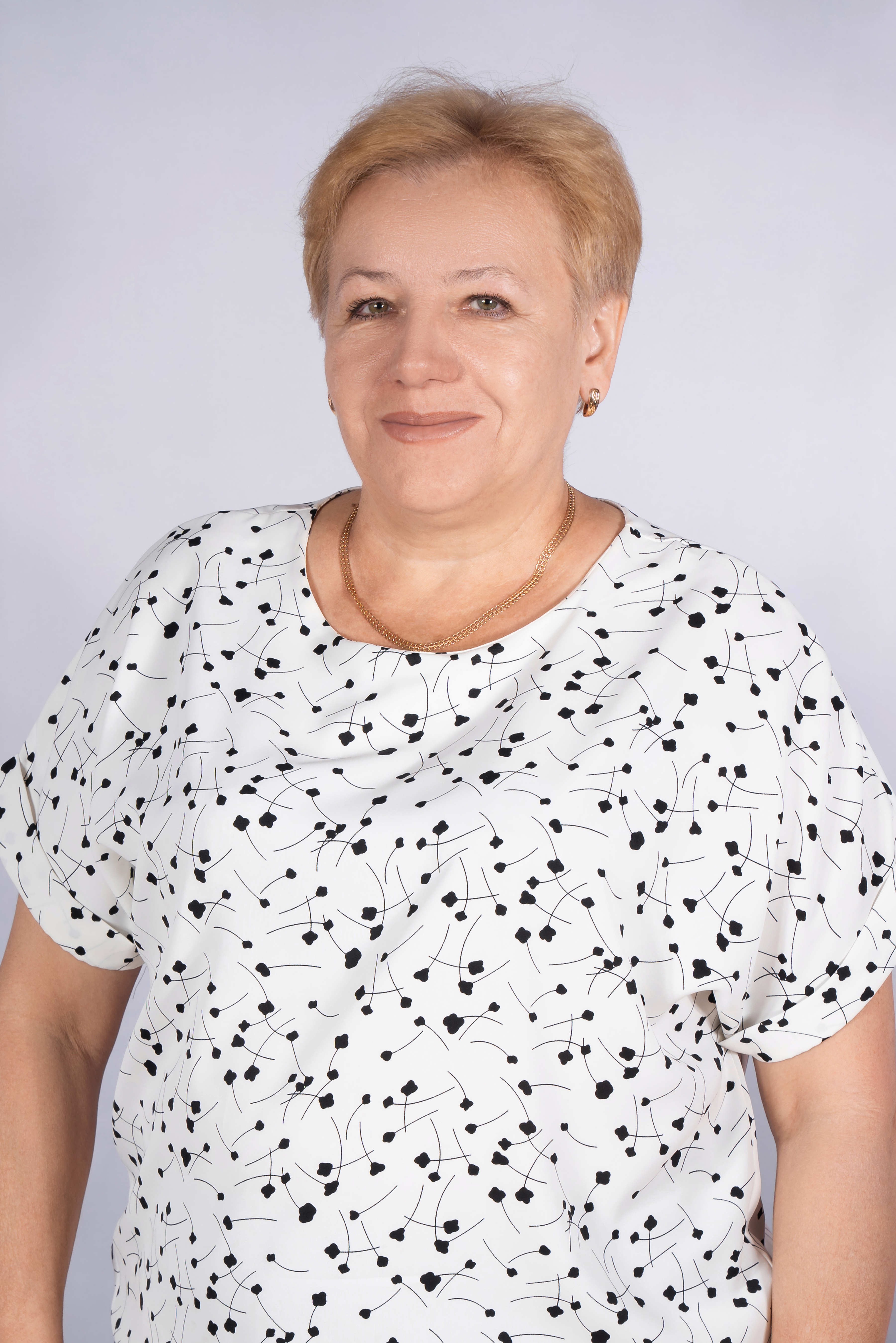 Быковец Нина Альбертовна.